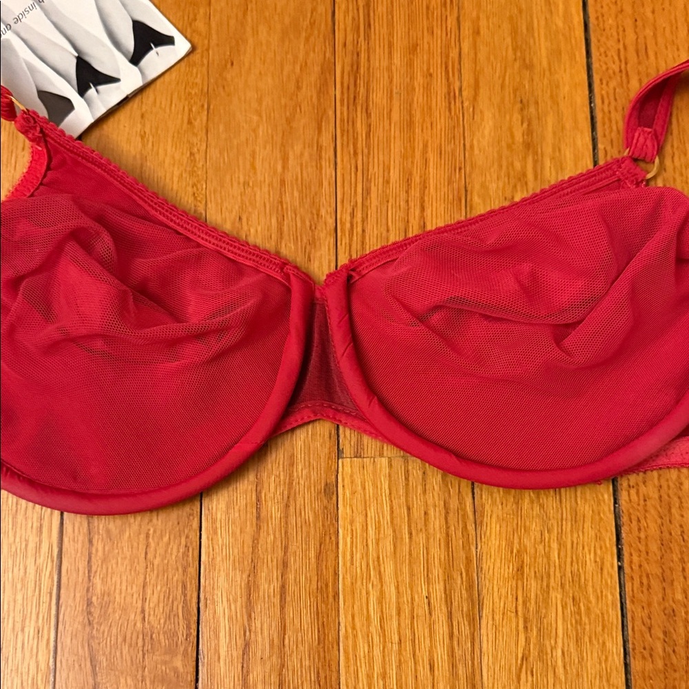 Olga Red Underwire Support Bra - Picture 4 of 4